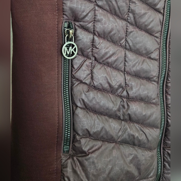 michael kors woman puff jacket plum Burgundy faux fur removable hood small EUC - Picture 2 of 10